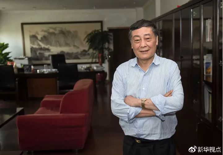 華堅